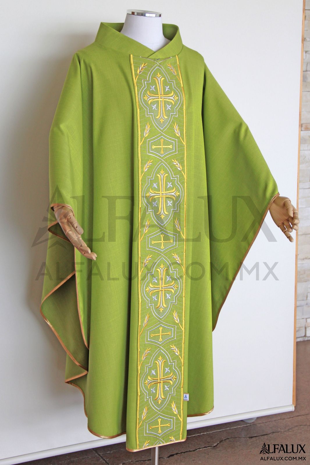 04 IMPERIAL Casulla Alfalux  Central Verde Manzana old 33 (3)